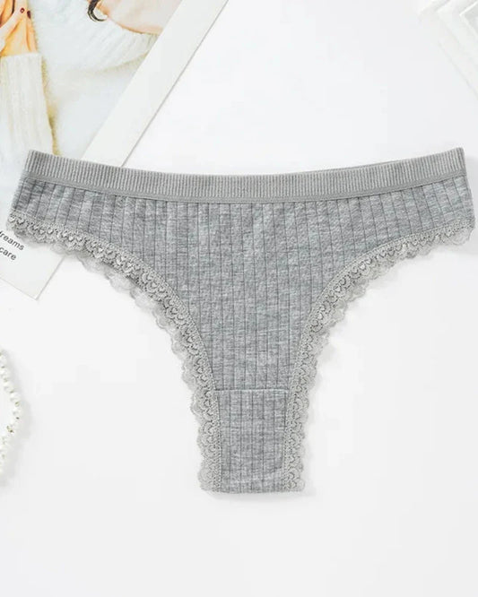 Ribbed panties with decorative lace