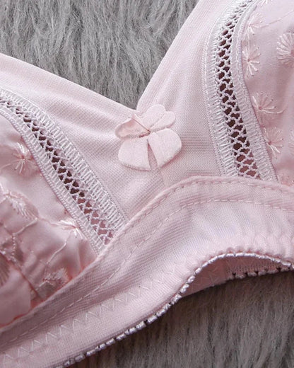 Soft lace bra