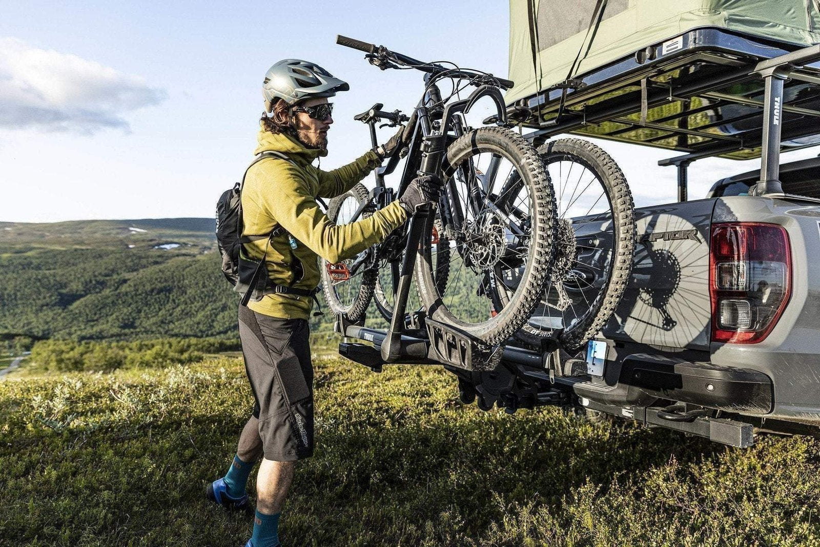Thule T2 Pro XTR 2 Platform 2″ Hitch Bike Rack – 9034XTR