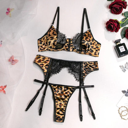 Three-piece lingerie set with lace trim