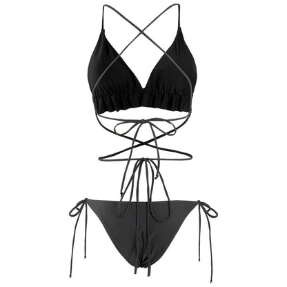 Two-piece swimsuit with lining in the bust.