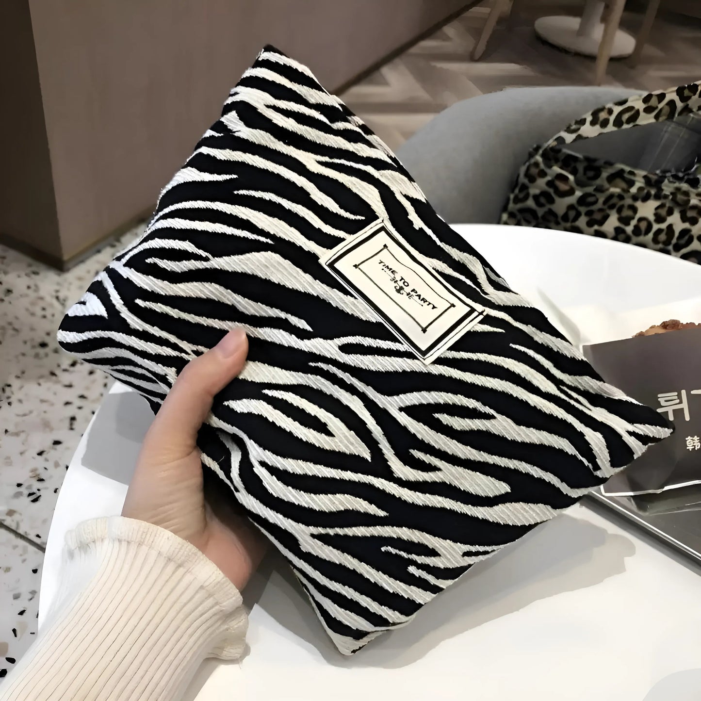 Black-White Patterned Cosmetic Bag for Women