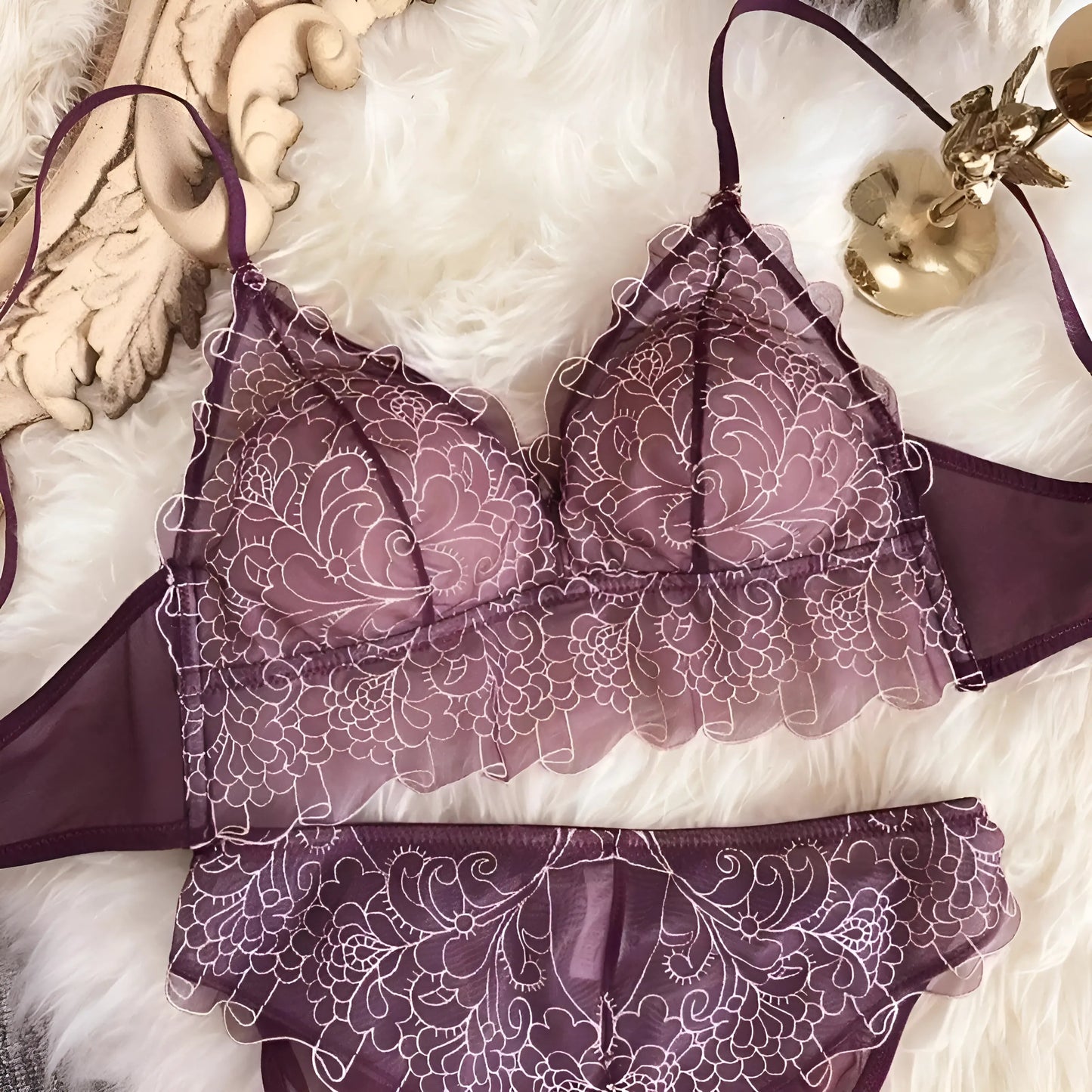 Burgundy Lace Lingerie Set with Decorative Embossing