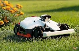 MAMMOTION LUBA 3 AWD 3000 Mower