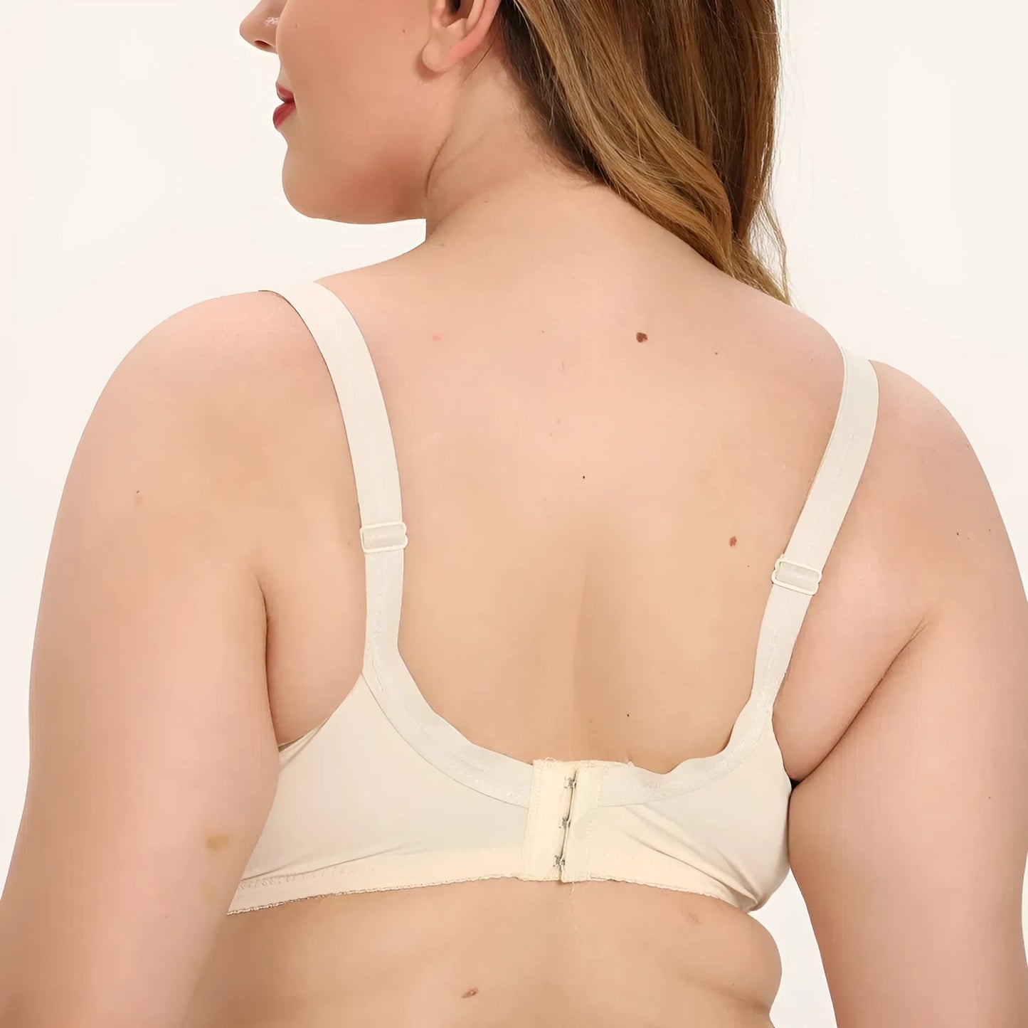  Lace Bra in Plus Sizes with Bow Detail