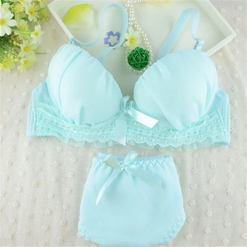 Lace lingerie set with bows - blue / 32b