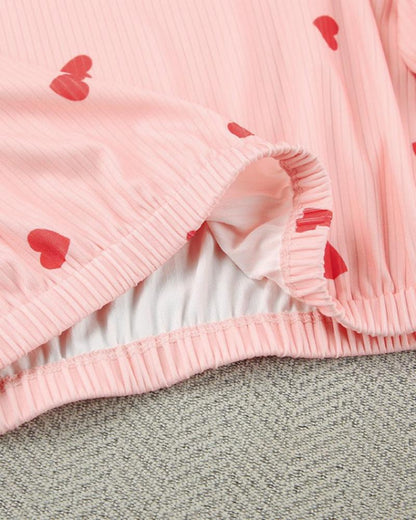 Short heart-patterned pyjamas with long sleeves