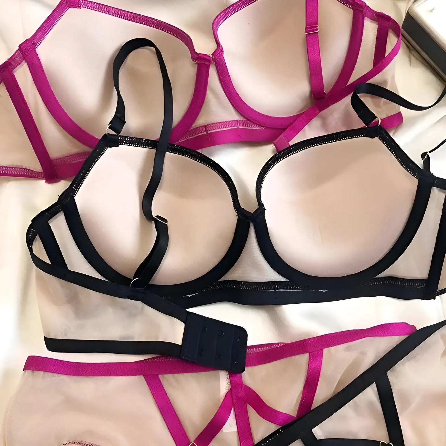  Push-Up Bra with Contrast Straps