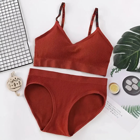 Red Universal Women's Lingerie Set