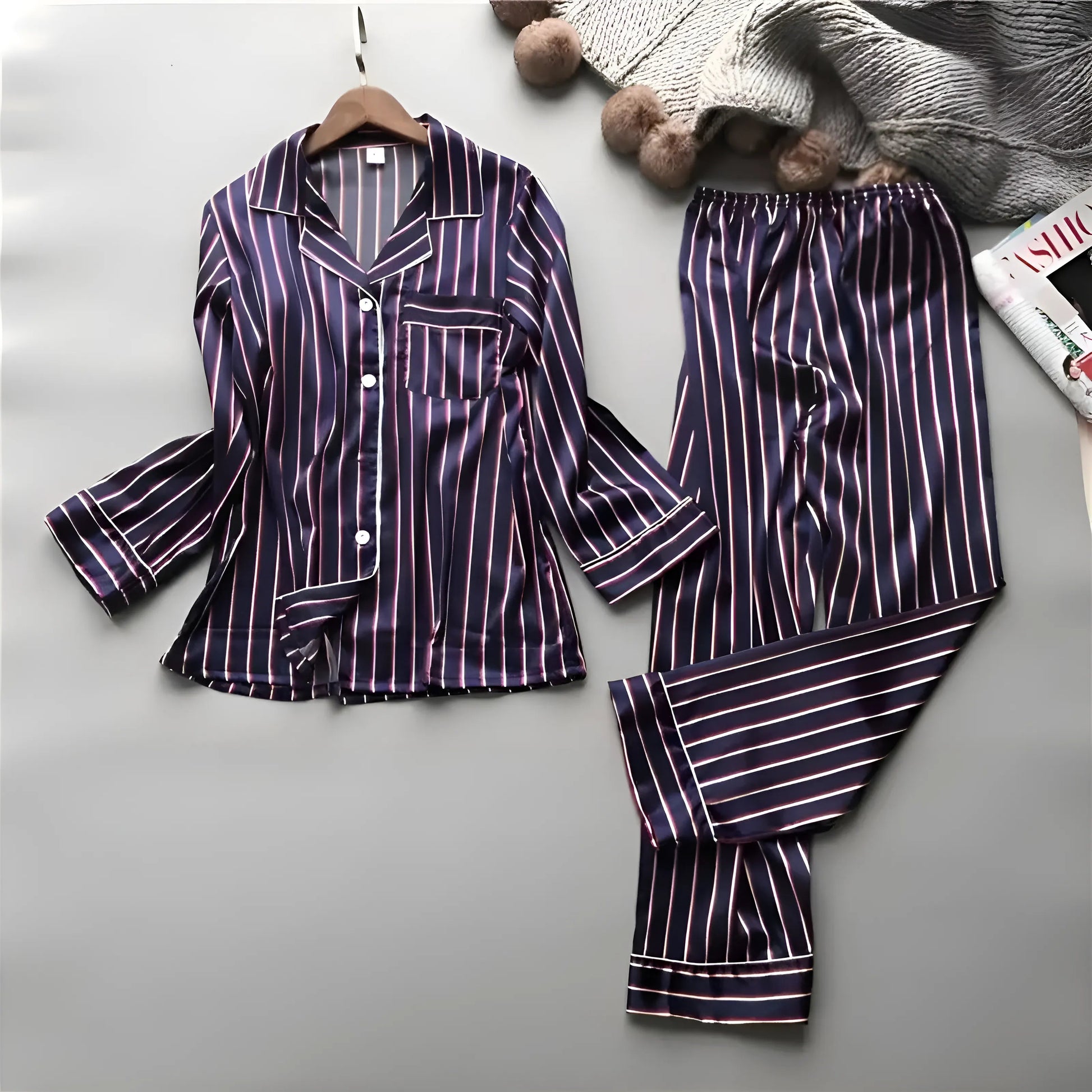  Women's Vertical Stripe Pyjamas